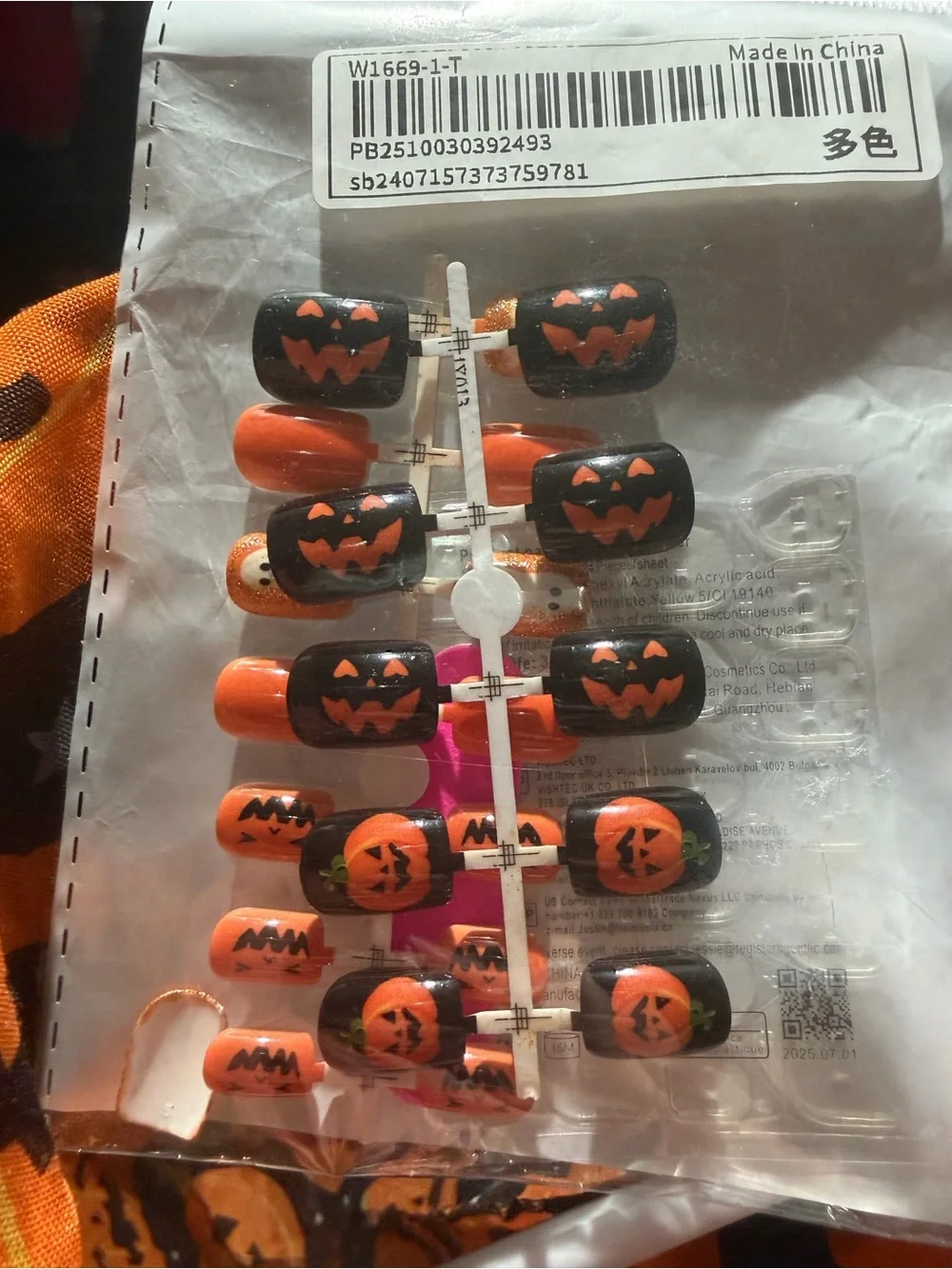 N/A festive halloween